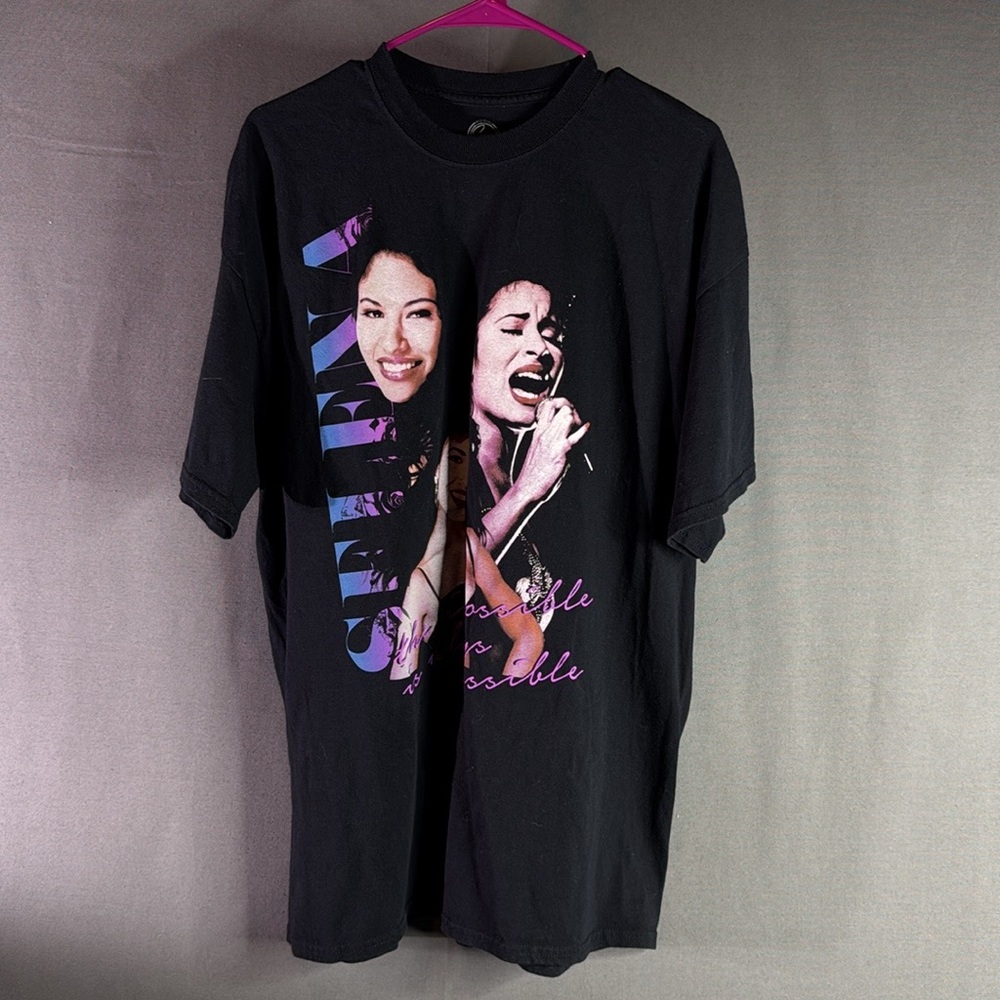 Selena Black Graphic‎ T-Shirt with Iconic Print 2X - Picture 2 of 6